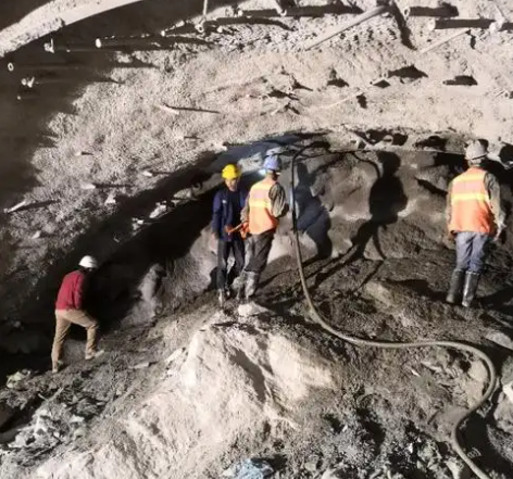 昌吉拱顶带模注浆料的施工流程及注意事项